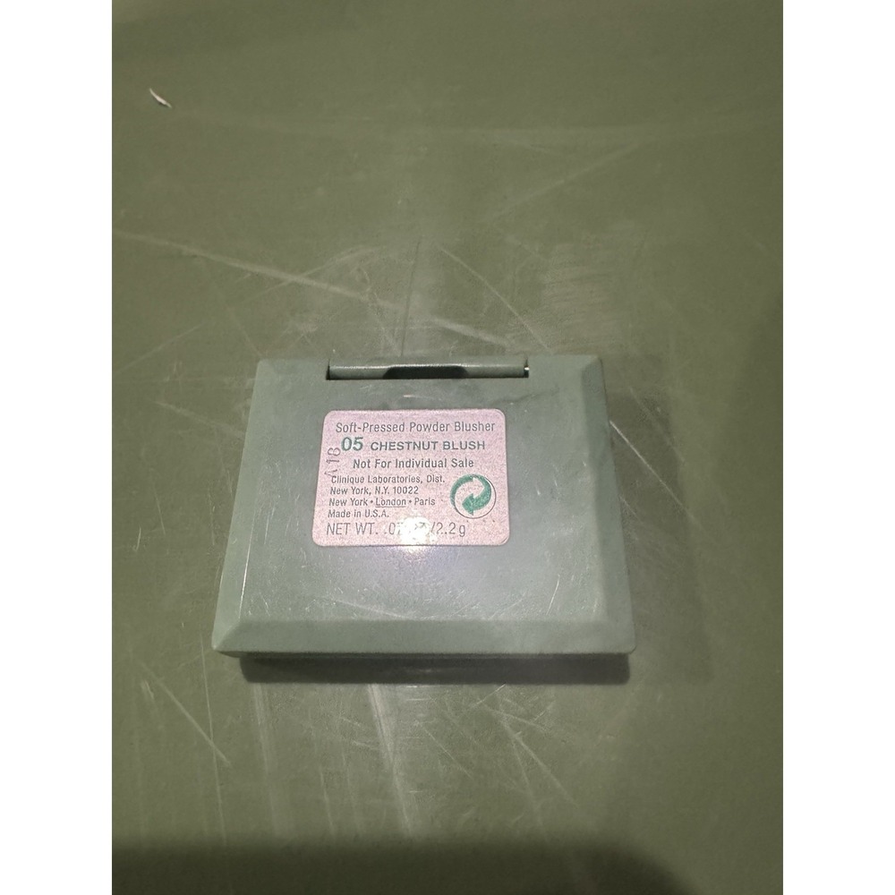 New Vintage Clinique Soft Pressed‎ Powder Blusher Chestnut Blush .07 Oz / 2.0 g - Picture 3 of 3